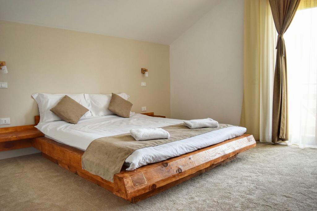 Heaven Guesthouse Corbeni Dış mekan fotoğraf