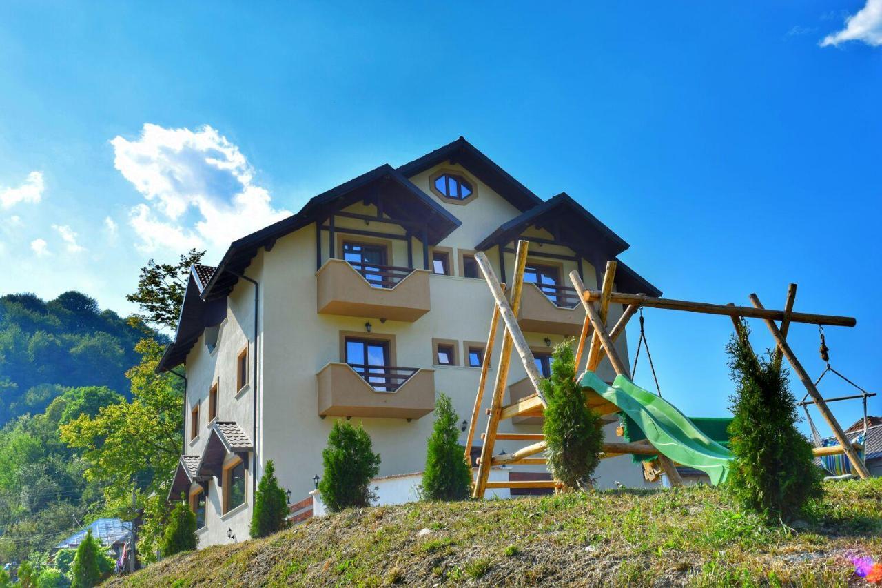 Heaven Guesthouse Corbeni Dış mekan fotoğraf